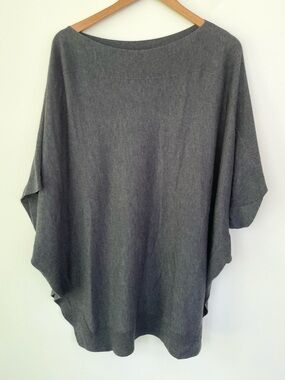 Splendid Batwing Shawl Poncho Sweater Boatneck Grey M Medium Cashmere Blend